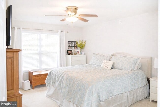 Photo - 102 Red Bud Ln