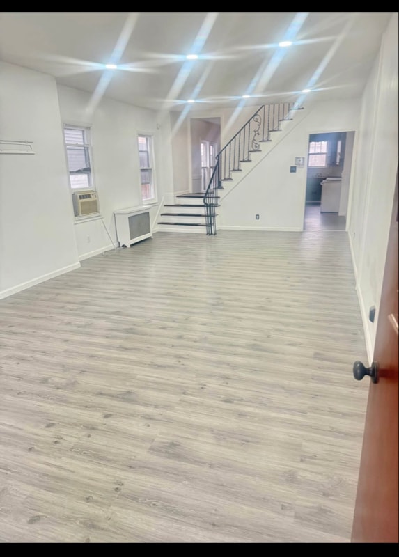 Photo - 249 Barney St