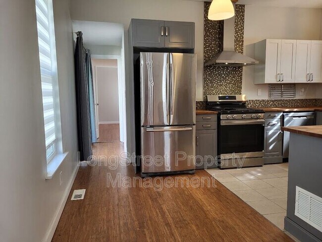 Photo - 3962 NE Grand Ave