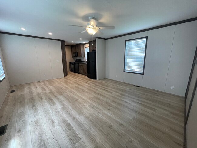 Photo - 245 Magnolia Pl Casa