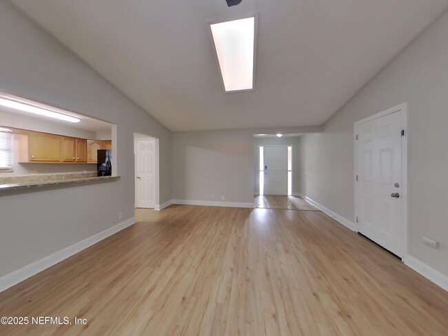 Photo - 6047 Carla Ct