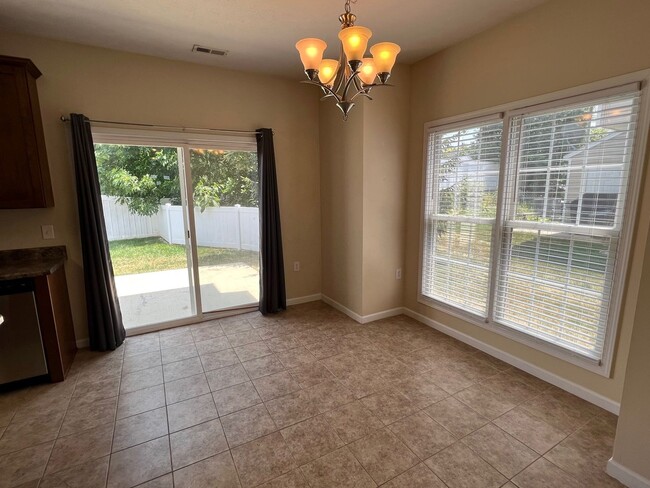 Photo - End Unit Towhouse with 2 Suites and Fenced...