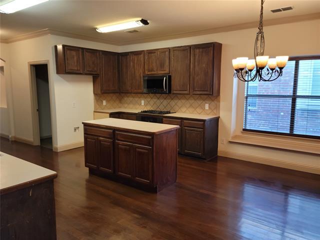 Photo - 4521 Maidstone Way