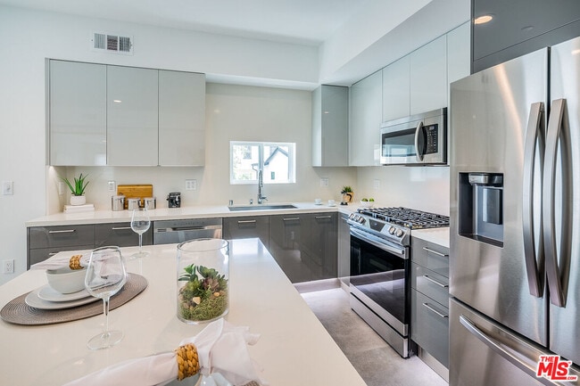 Photo - 214 Westmoreland Ave Unit 6