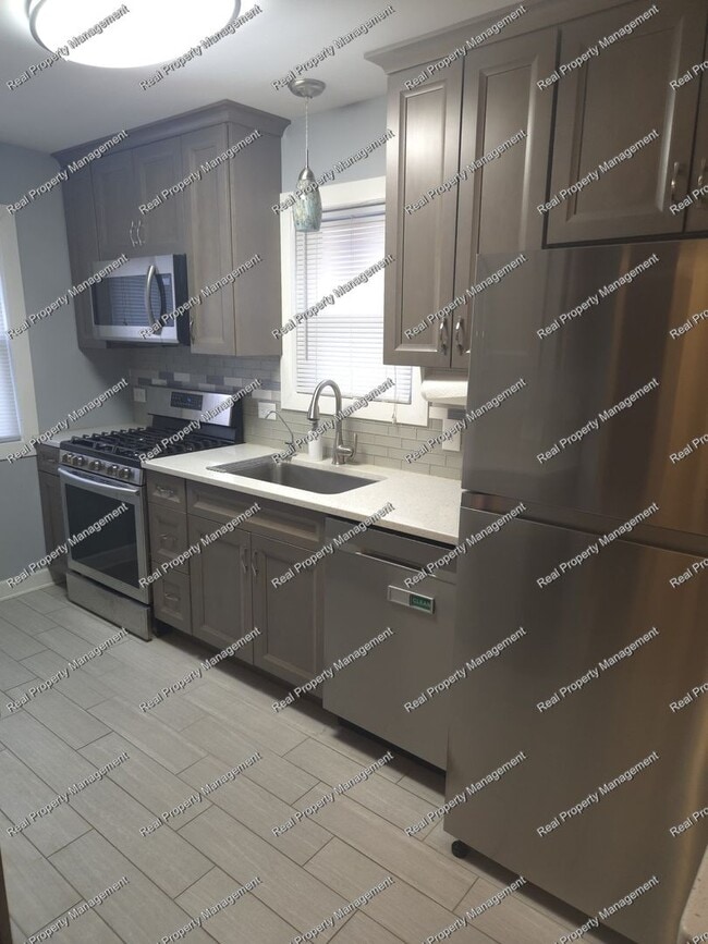 Photo - Updated Munster Cape Cod