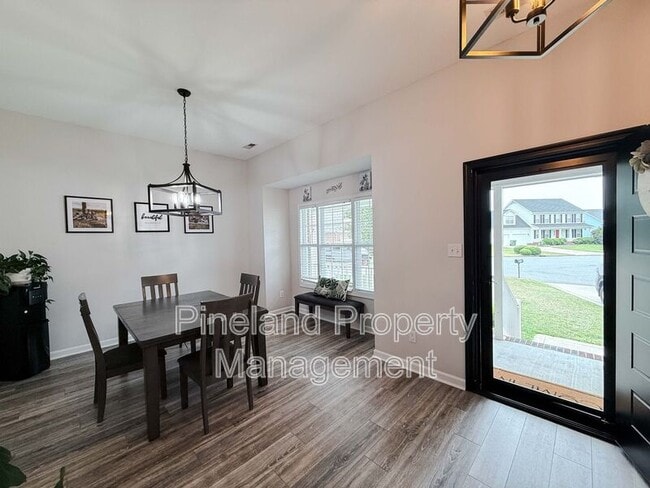201 Old Colony Pl