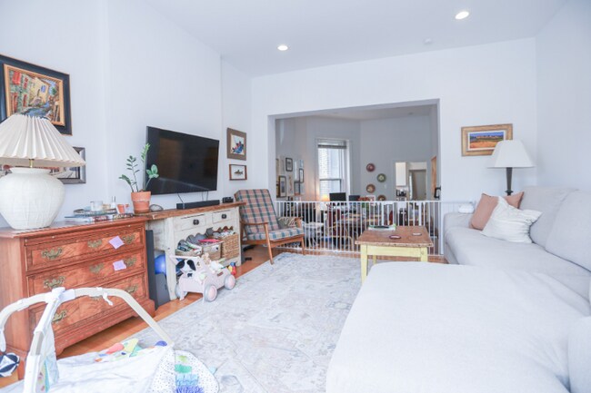 Photo - 1808 N Clark St Unit 1