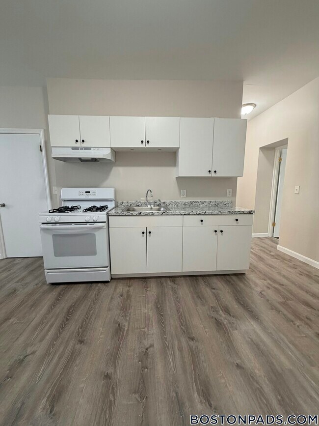 Photo - 663 Middle St Unit 22