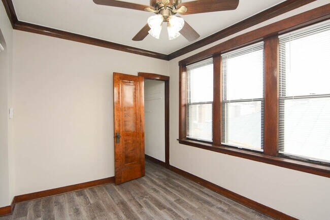 Photo - 3619 N Paulina St Unidad J06P