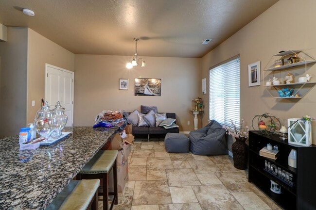 Photo - 3 bedroom 2.5 bath townhome in Orem
