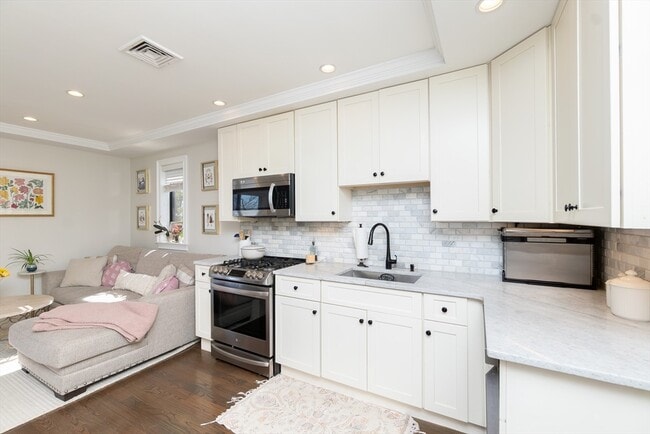 Photo - 498 Sumner St Unit PH