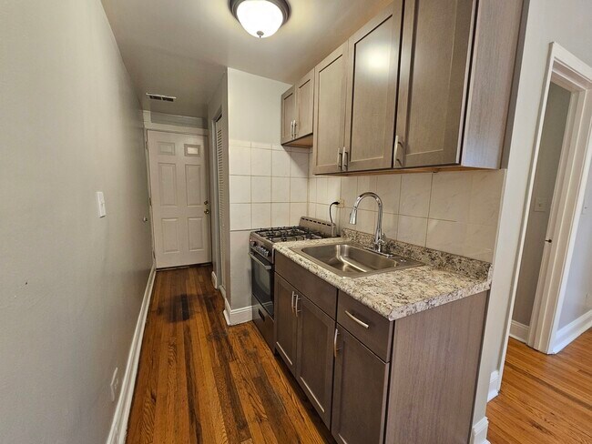 Photo - 4837 N Kimball Ave Unit I2