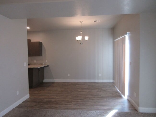 Photo - Newer townhome in the heart of Cedar City! Short Term Available.