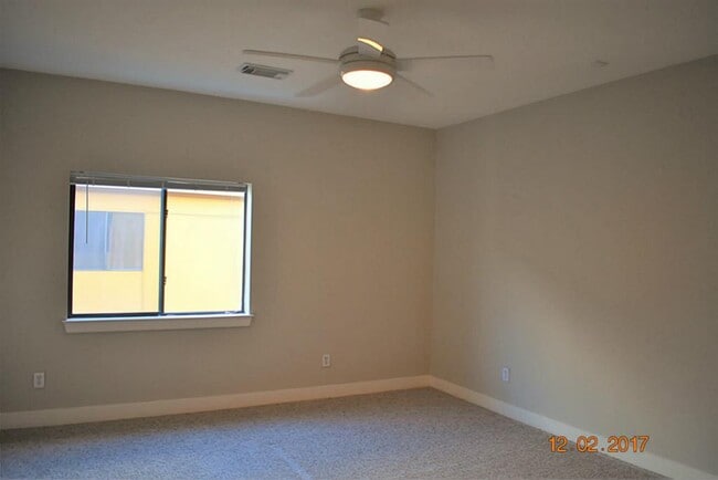 Building Photo - 4338 Spencer St