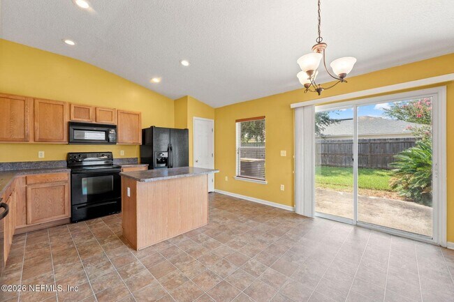 11509 Brian Lakes Dr N