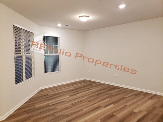 Photo - Beautiful 3 Bedrooms 1-Car Garage End Unit Townhouse, May 7th!