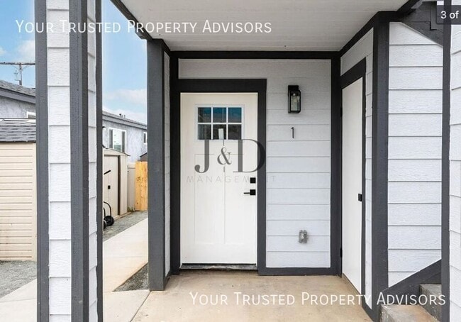 Photo - 6750 N Elman St