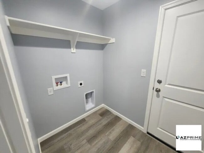 Building Photo - E Jackson