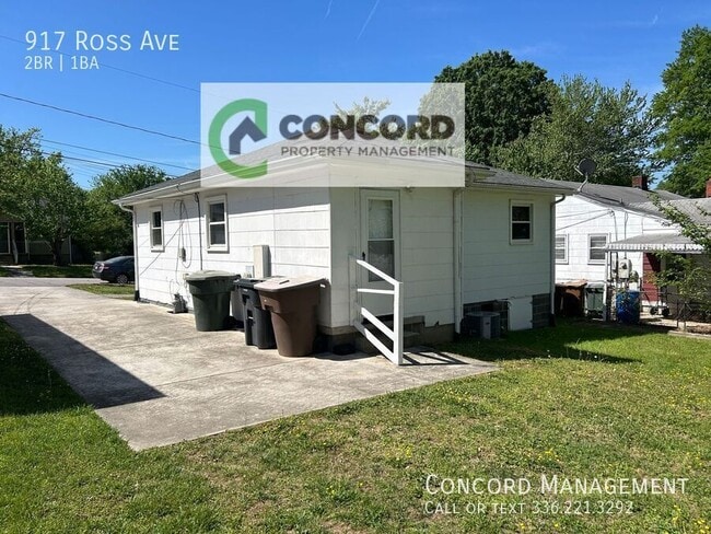 Photo - 917 Ross Ave