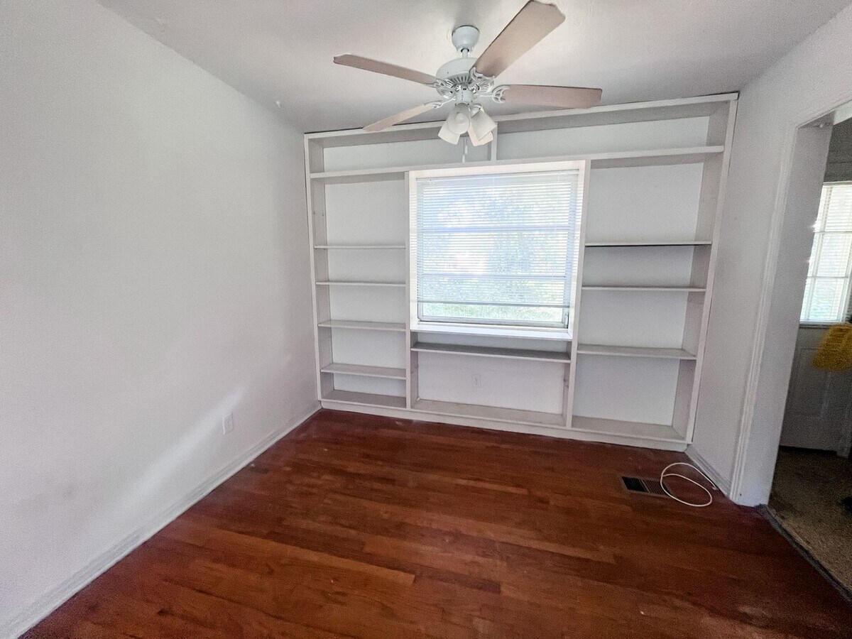 Photo - 3 Bedroom House - Prime Location