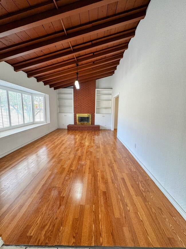 Photo - 139 Clairemont Rd