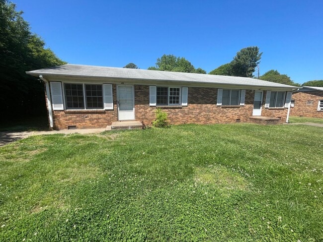 Building Photo - SHJ296-603 Lark Drive Unit 603 Lark Drive