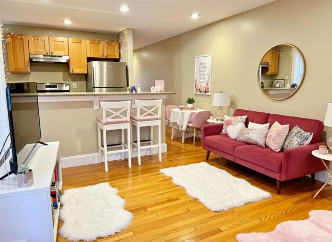 Building Photo - 76 Egmont St