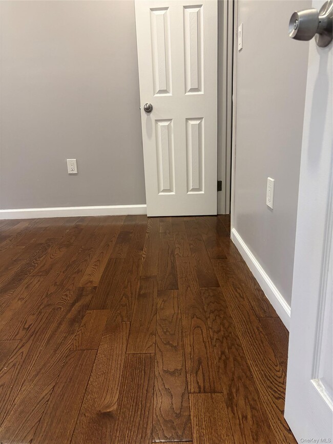 19-32 21st Dr