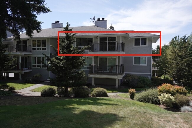 Building Photo - 15206 NE 8th St Unit Heatherstone E-12