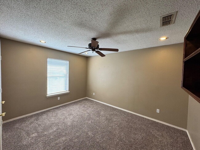 Photo - 6415 13th St