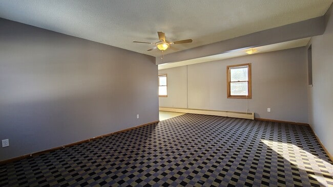 Photo - 902 N Hamilton St