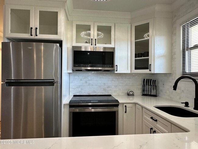 Photo - 98 Wharfside Dr