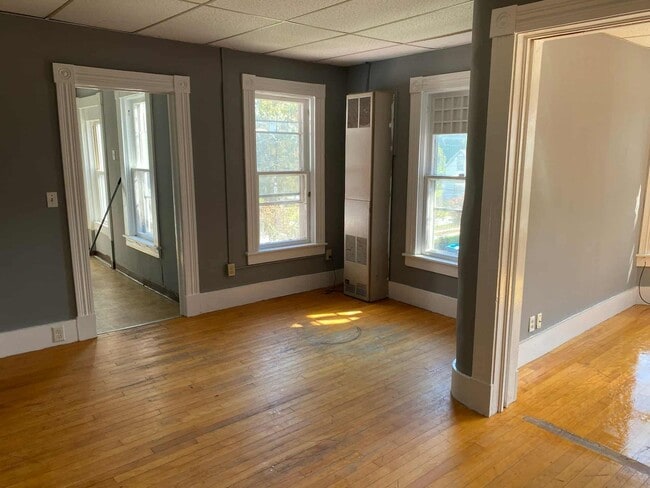 Photo - Rutland Apartments Unit 2