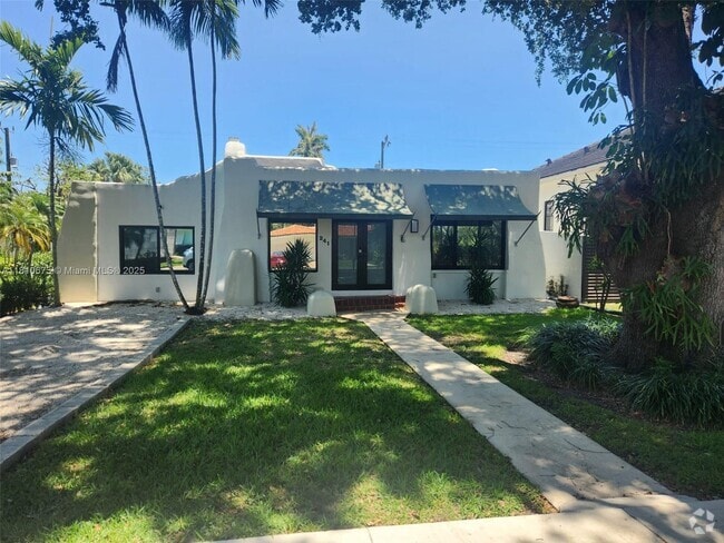 Building Photo - 241 Palmetto Dr Rental