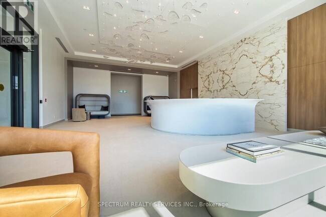 Photo - 2075 Lakeshore Rd. Unit 1706