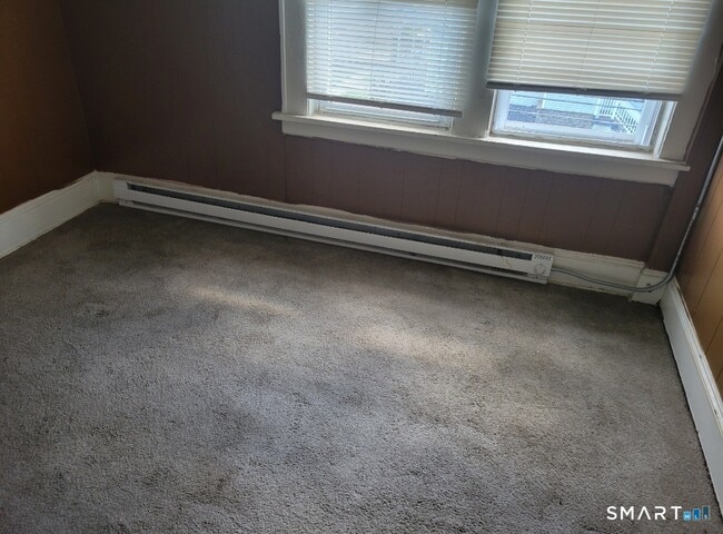 784 Honeyspot Rd Unit 3