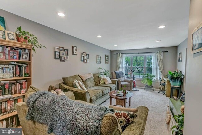 Building Photo - 1677 Brice Ct