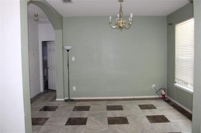Photo - 1608 Broadmoor Dr