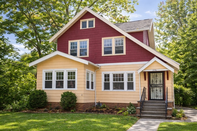 Building Photo - Charming Cleveland Heights Home in Prime Location