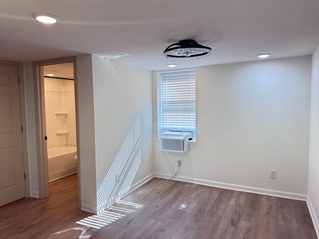 Photo - 19 Proctor Dr Unit 3 (studio)