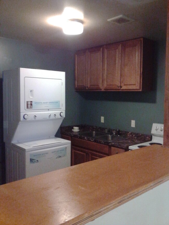 Photo - 1718 McCulloh St Unidad 1