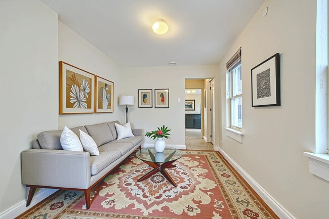 Photo - 229 S Ann St Unit 2