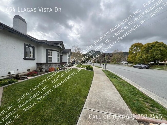 Photo - 654 Llagas Vista Dr
