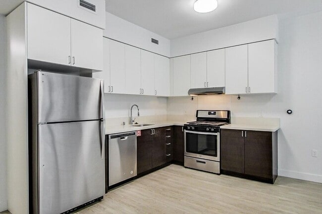 Photo - 4435 Piedmont Ave Unit 203