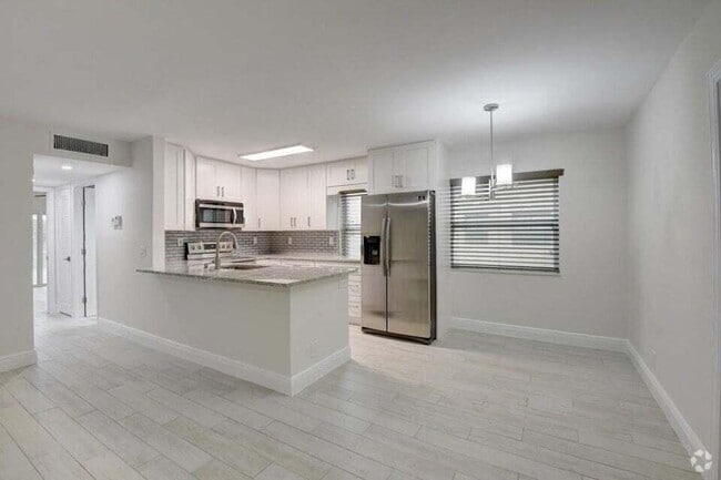 Building Photo - 93 Normandy B Rental