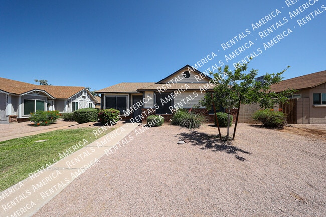 Photo - 1055 N Recker Rd