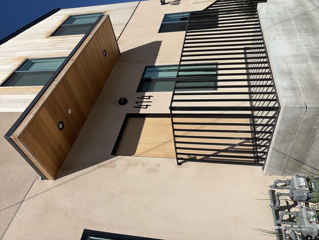 Photo - 414 S Ave 56 Unidad 1