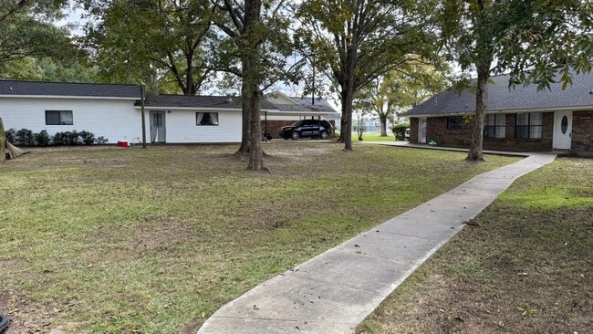 Photo - 284 Connie Lynne Dr