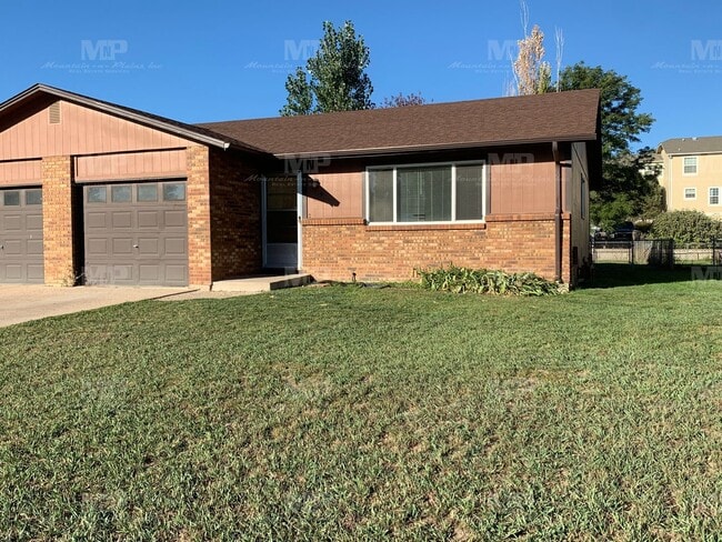Building Photo - 1719 Banyan Dr