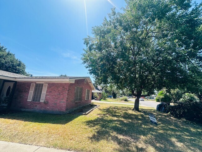 124 Marie Pl